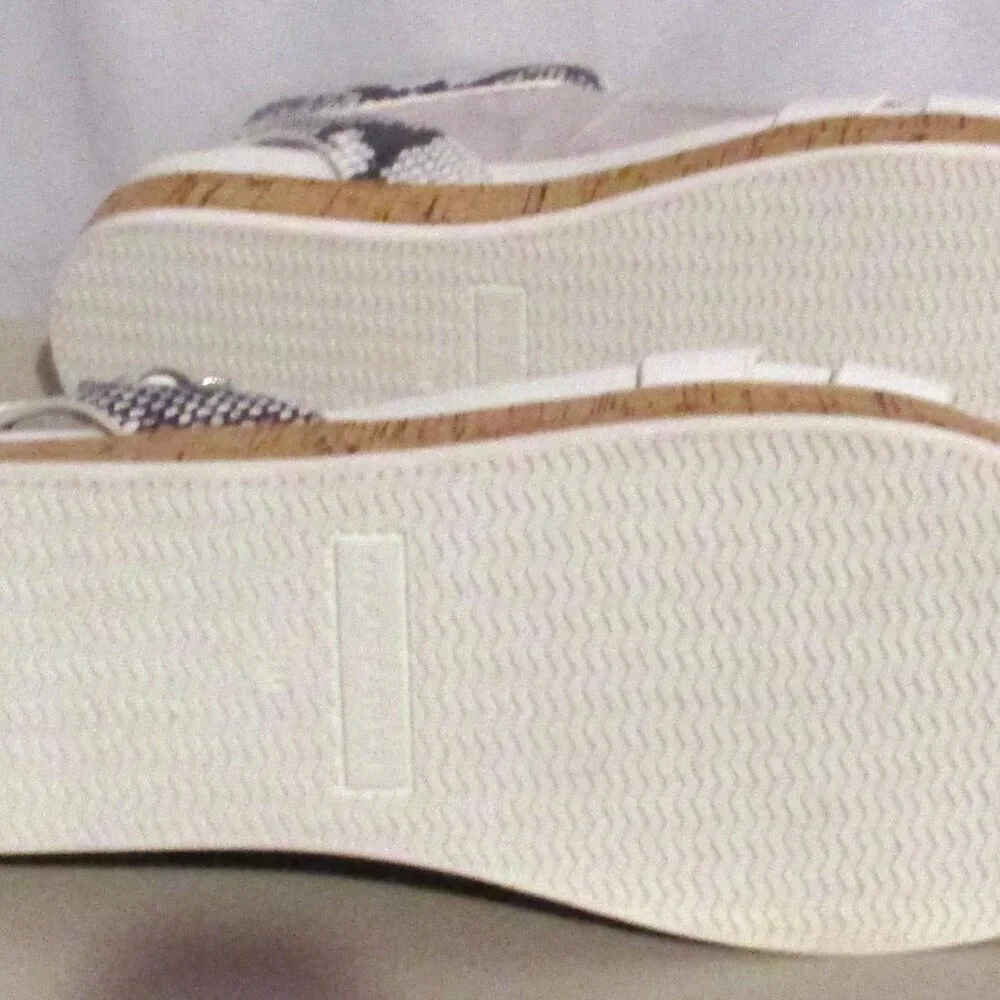 MARC FISHER Multi-Strap Sandals Verily White Snake SIZE 5.5